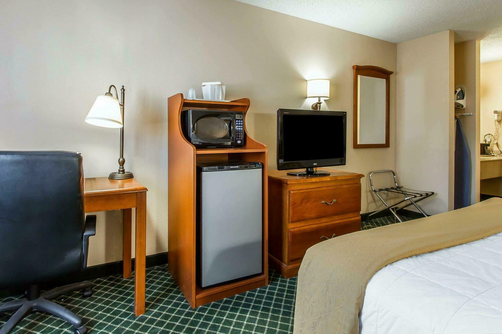 Quality Inn Burlington Near Hwy 34 Exterior foto